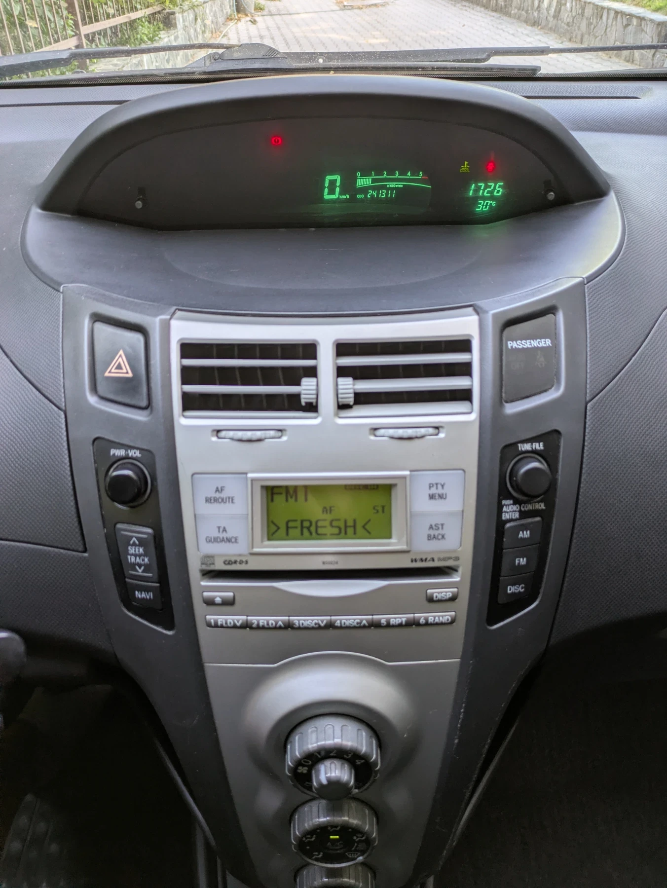 Toyota Yaris, снимка 7 - Автомобили и джипове - 55667104