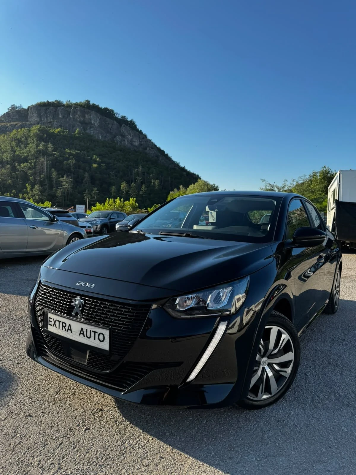 Peugeot 208 e-208, 50 kWh, 136 к.с., снимка 17 - Автомобили и джипове - 55808400