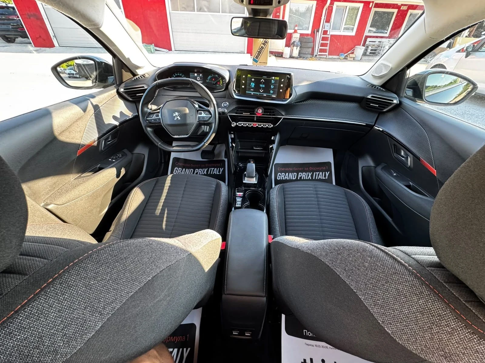 Peugeot 208 e-208, 50 kWh, 136 к.с., снимка 11 - Автомобили и джипове - 55808400