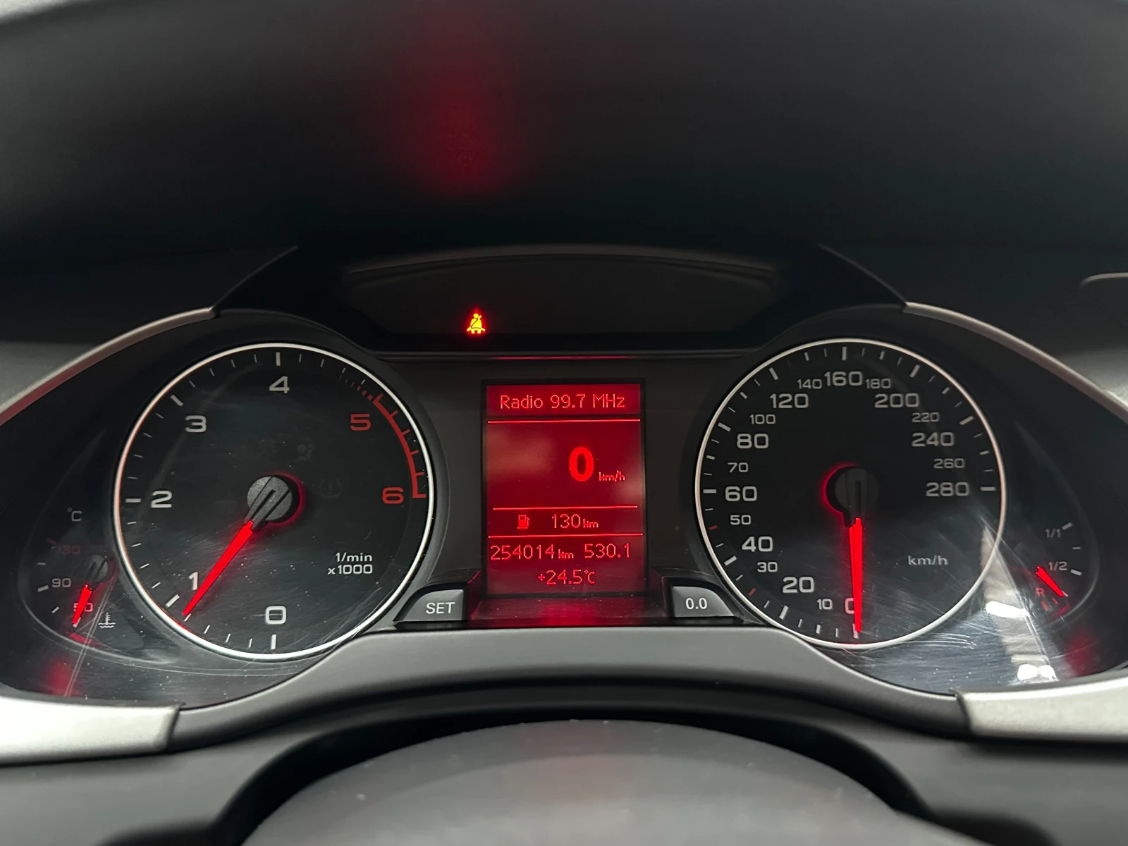 Audi A4 2.0 TDI Quattro-143кс, снимка 15 - Автомобили и джипове - 55852376