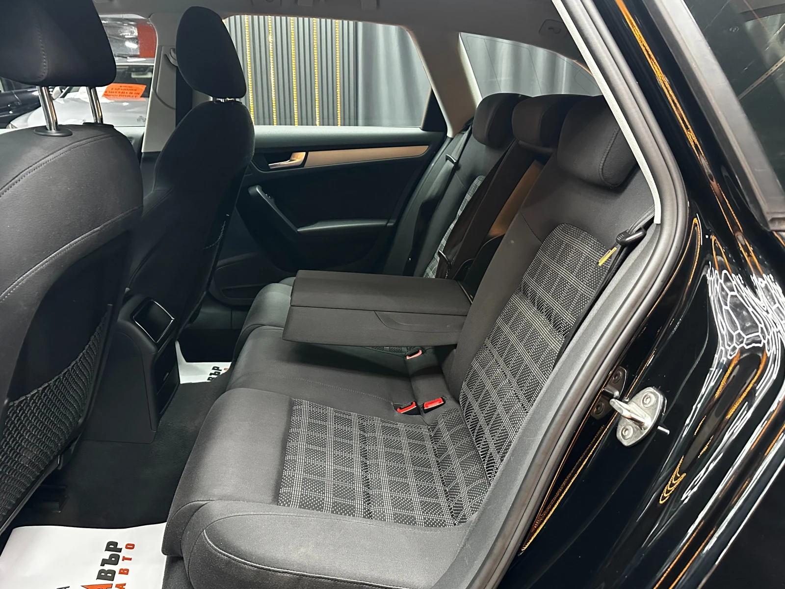 Audi A4 2.0 TDI Quattro-143кс, снимка 9 - Автомобили и джипове - 55852376