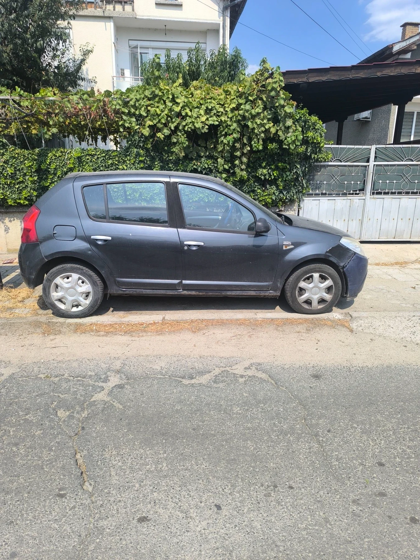 Dacia Sandero, снимка 3 - Автомобили и джипове - 55971114