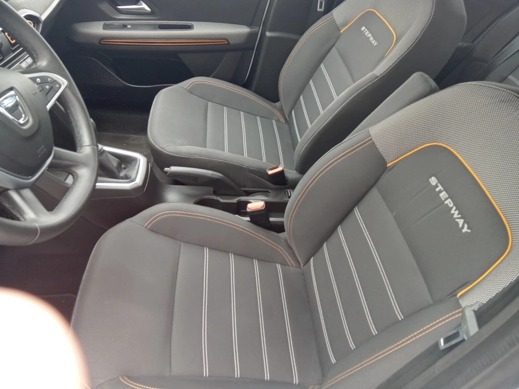 Dacia Sandero Stepway ECO 100, снимка 10 - Автомобили и джипове - 56061312