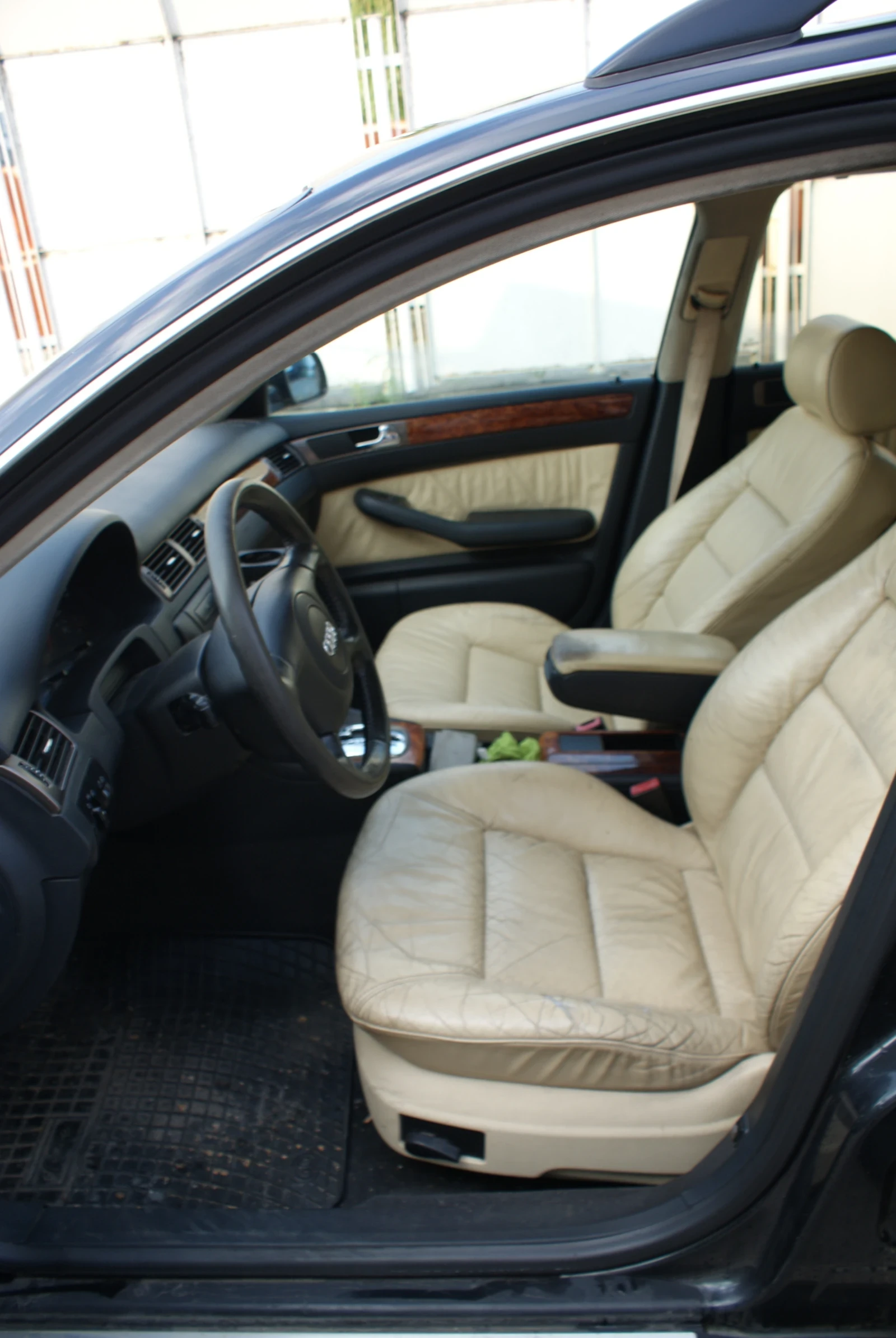 Audi A6 Allroad 2.5TDI, снимка 6 - Автомобили и джипове - 56404766
