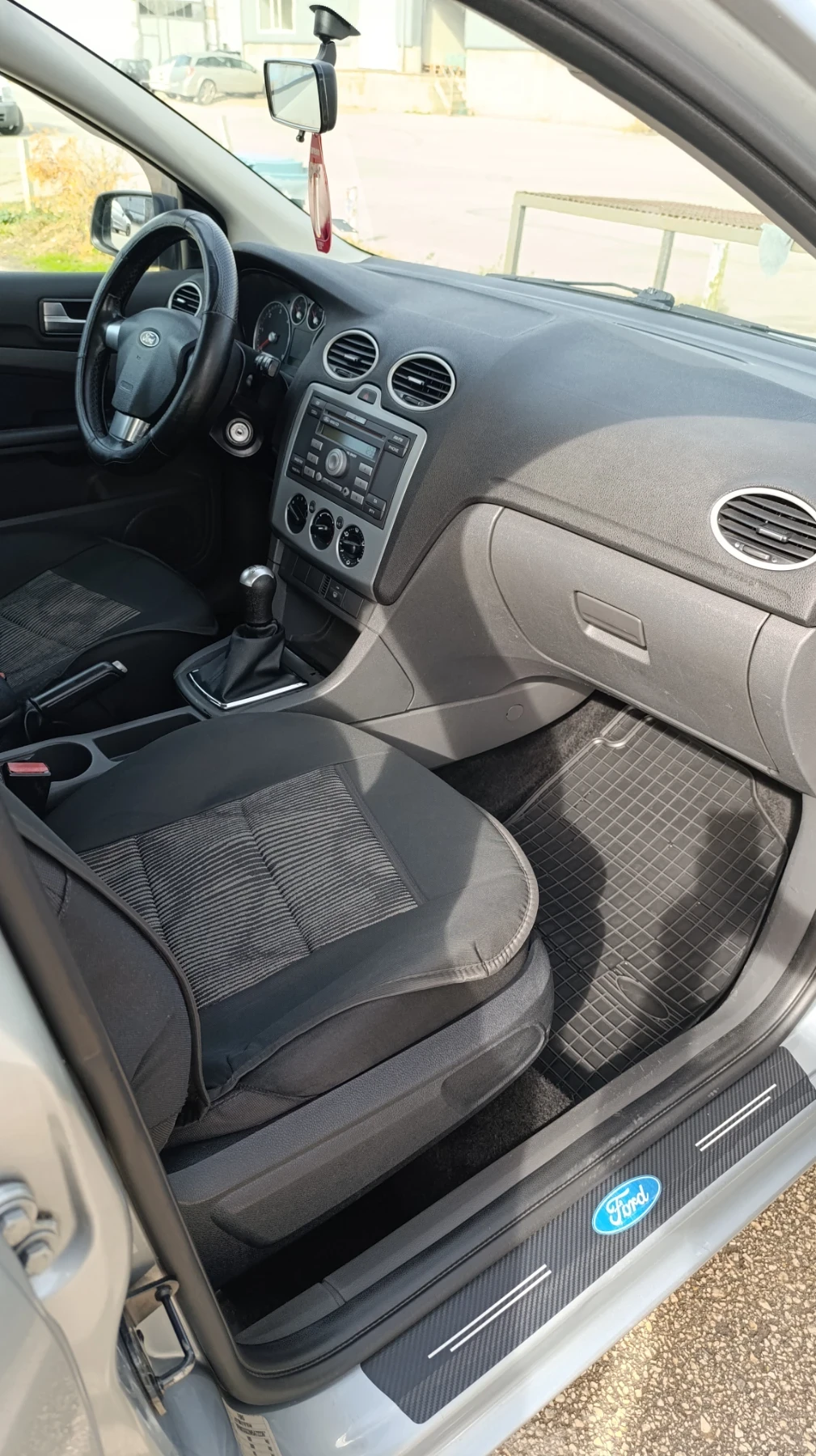 Ford Focus 1, 6. 90кс., снимка 9 - Автомобили и джипове - 56580202