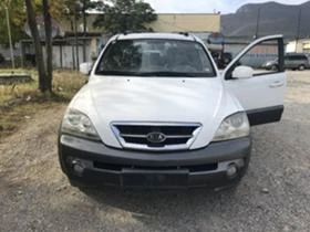 Kia Sorento 2.5d 140 ps ръчка 82600km, снимка 3