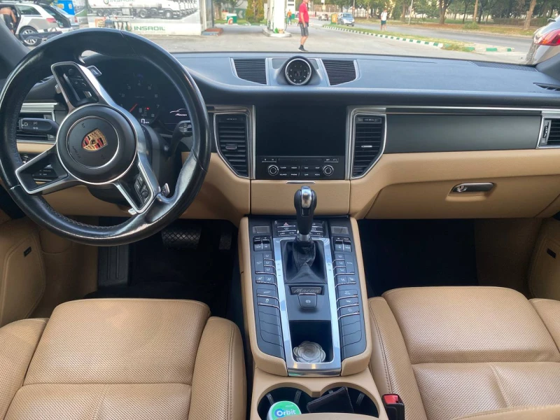 Porsche Macan, снимка 11 - Автомобили и джипове - 44635399