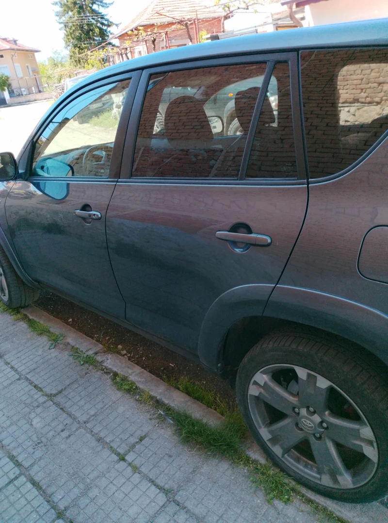 Toyota Rav4, снимка 7 - Автомобили и джипове - 52423230