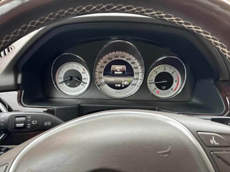 Mercedes-Benz GLK 2015 250 BLUETEC * БЕЗ ПЪРВОНАЧАЛНА ВНОСКА* , снимка 8 - Автомобили и джипове - 52843073