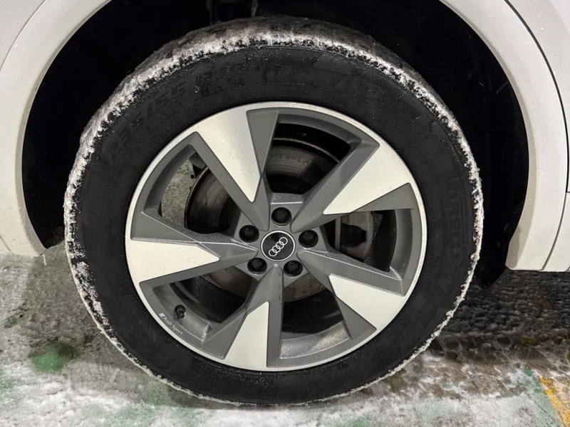 Audi Q5 * Komfort 45 TFSI quattro * CARFAX * БЕЗ ПЪРВОНАЧА, снимка 12 - Автомобили и джипове - 53186153