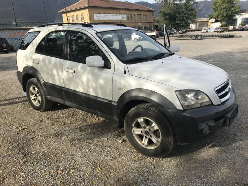 Kia Sorento 2.5d 140 ps ръчка 82600km, снимка 1 - Автомобили и джипове - 19489984