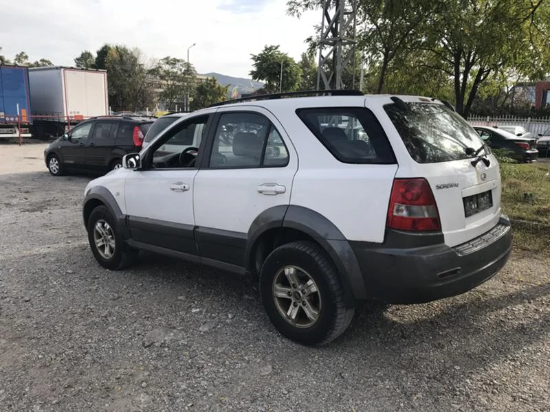 Kia Sorento 2.5d 140 ps ръчка 82600km, снимка 6 - Автомобили и джипове - 19489984