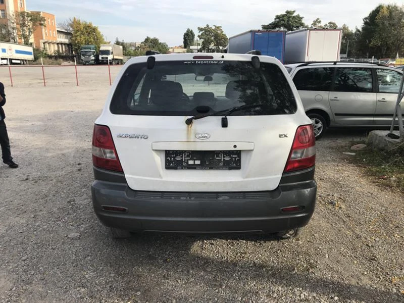 Kia Sorento 2.5d 140 ps ръчка 82600km, снимка 7 - Автомобили и джипове - 19489984