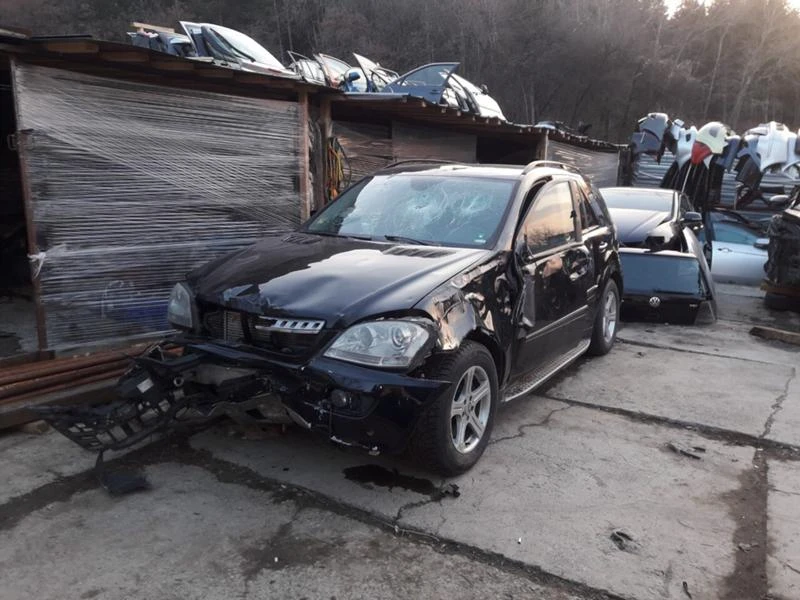 Mercedes-Benz ML 320 7 G-tronic, снимка 1 - Автомобили и джипове - 24491337