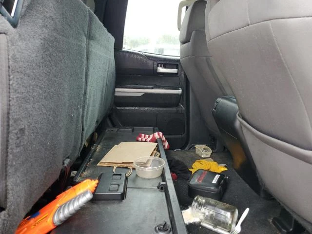 Toyota Tundra 5.7L 8 Rear-wheel drive, снимка 12 - Автомобили и джипове - 53400245