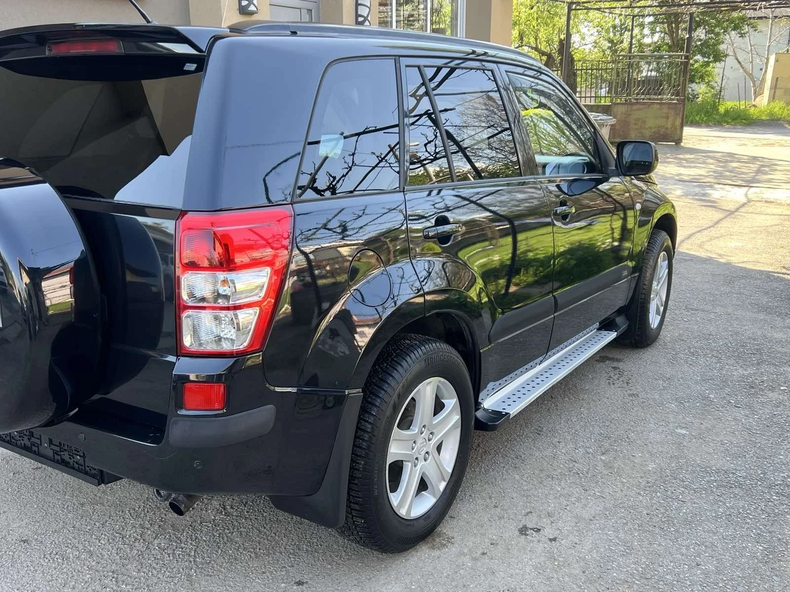 Suzuki Grand vitara  XENON* KEYLESS* NAVI - изображение 5