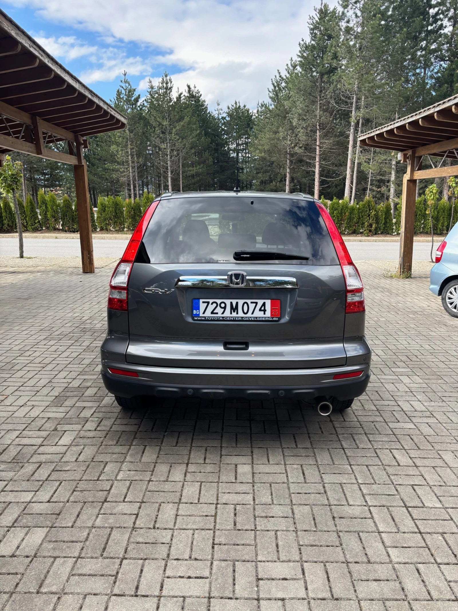 Honda Cr-v 2.0I-Vtec Facelift 4x4 - изображение 4