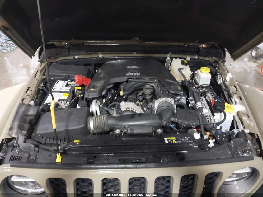 Jeep Gladiator 3.6l Mojave 4X4, снимка 10 - Автомобили и джипове - 53810041