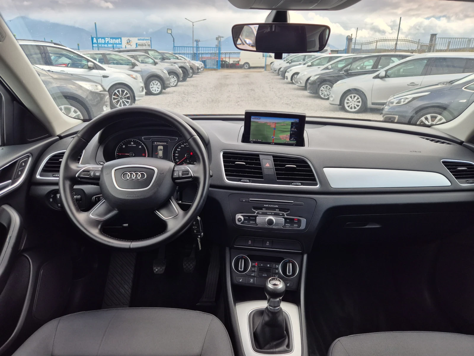 Audi Q3 2.0 TDI, снимка 8 - Автомобили и джипове - 54169155