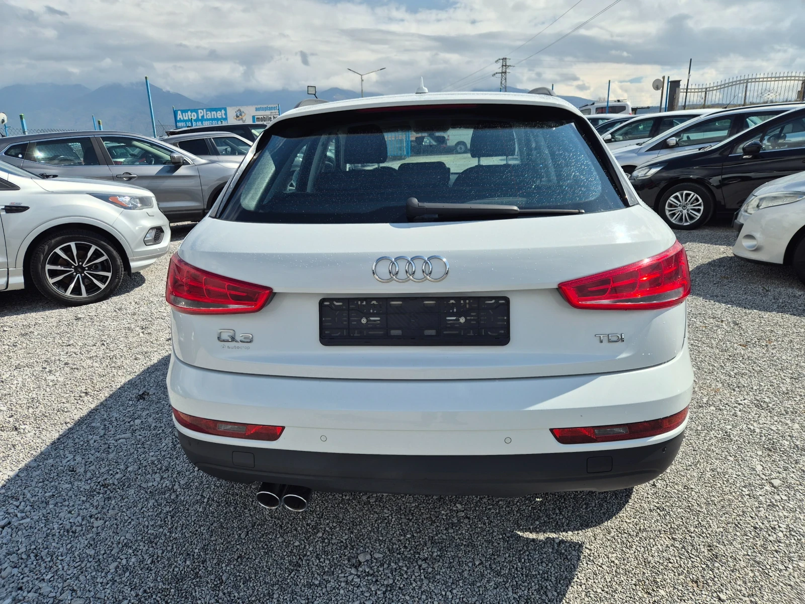 Audi Q3 2.0 TDI, снимка 5 - Автомобили и джипове - 54169155