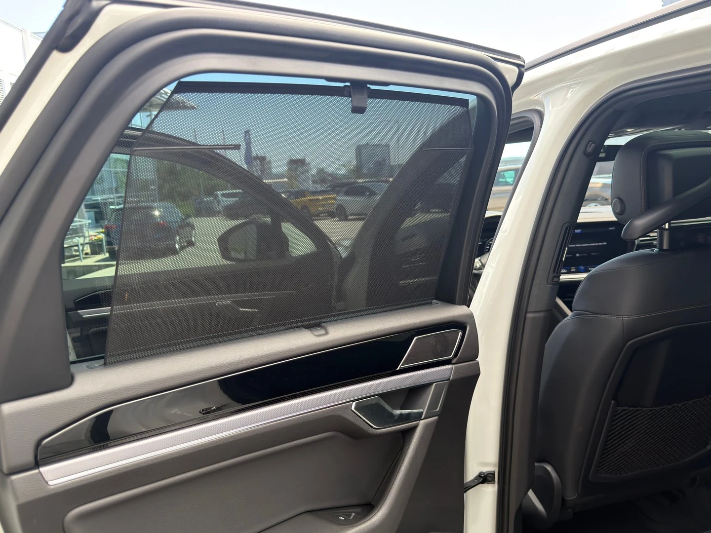 VW Touareg, снимка 8 - Автомобили и джипове - 56421129