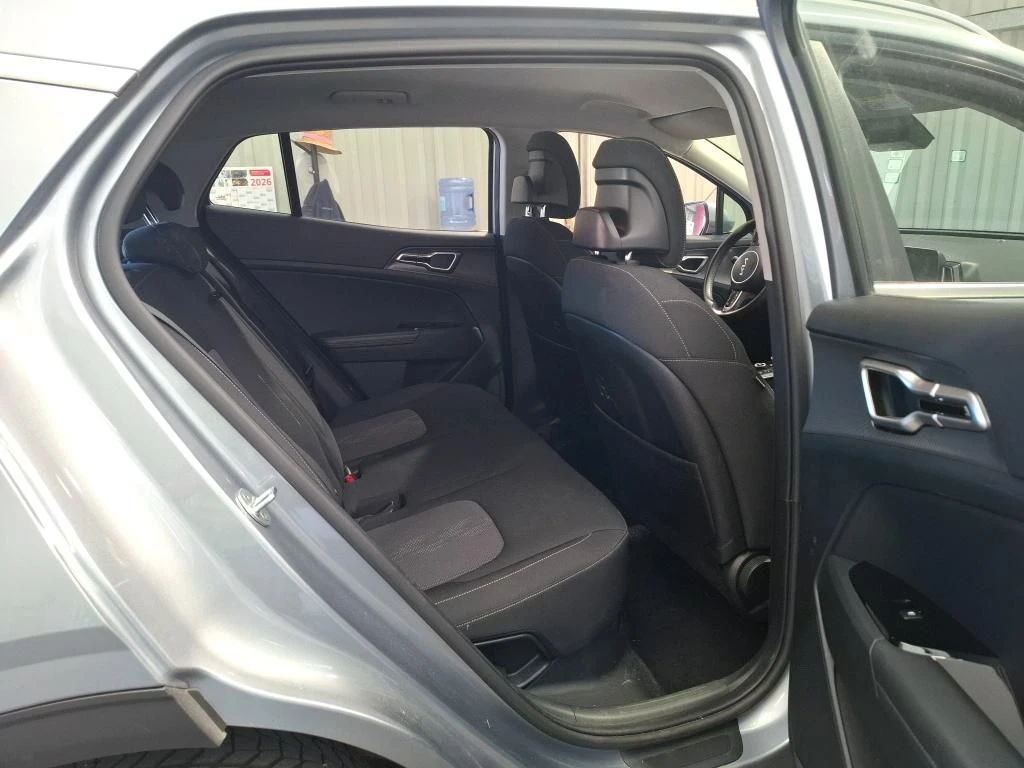 Kia Sportage 1.6 TGDI Hybrid Active, снимка 7 - Автомобили и джипове - 55708624
