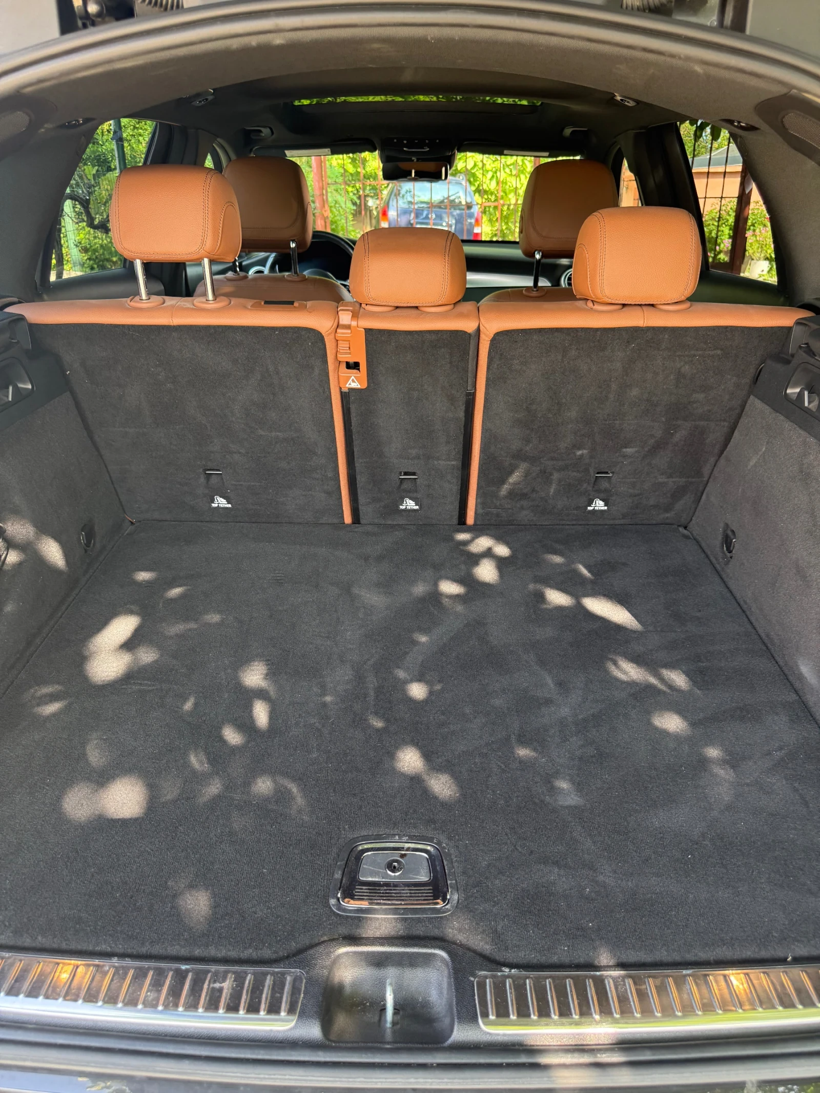 Mercedes-Benz GLC 300, снимка 16 - Автомобили и джипове - 56409359