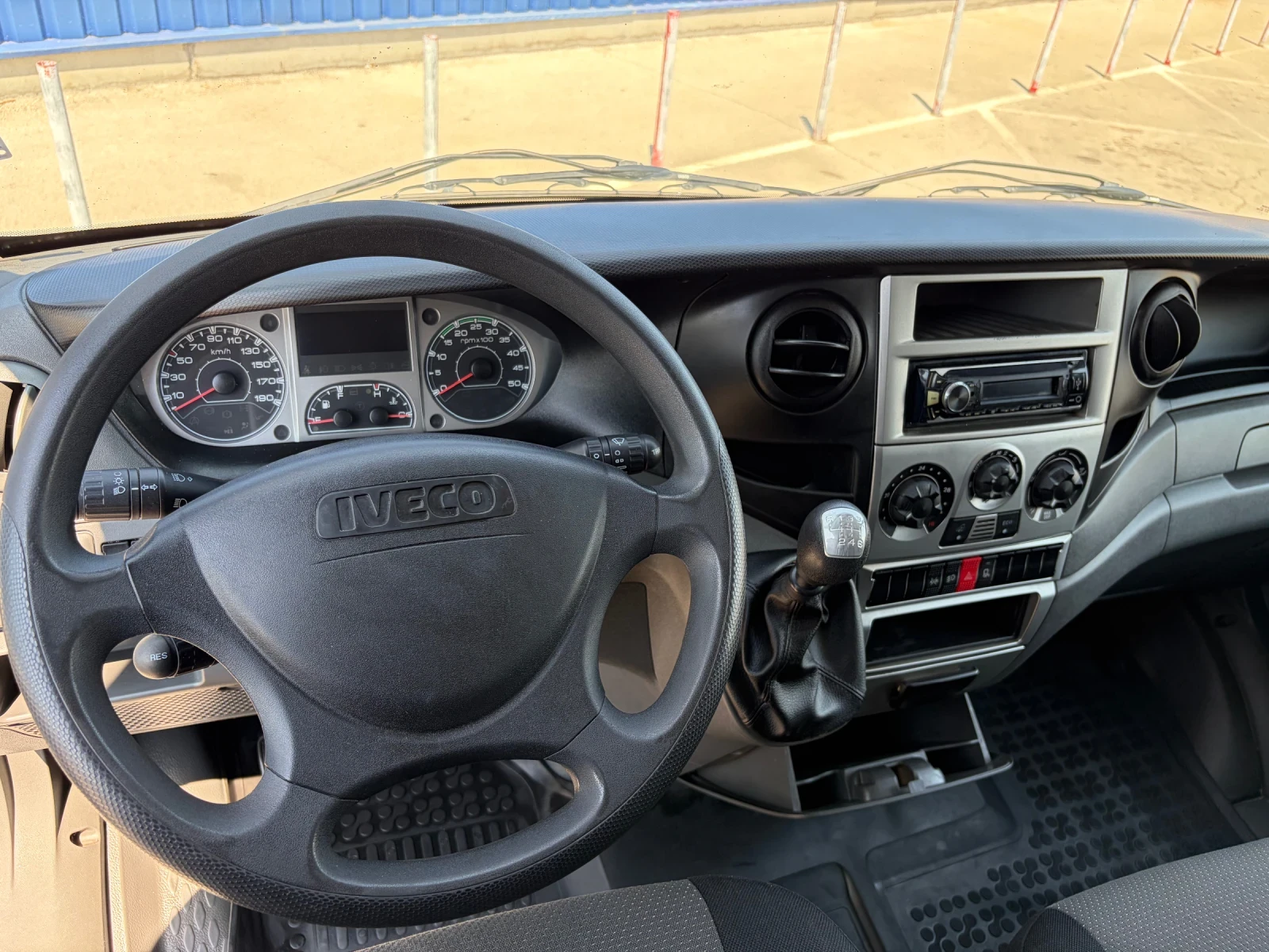 Iveco 35c18, снимка 11 - Бусове и автобуси - 55750126