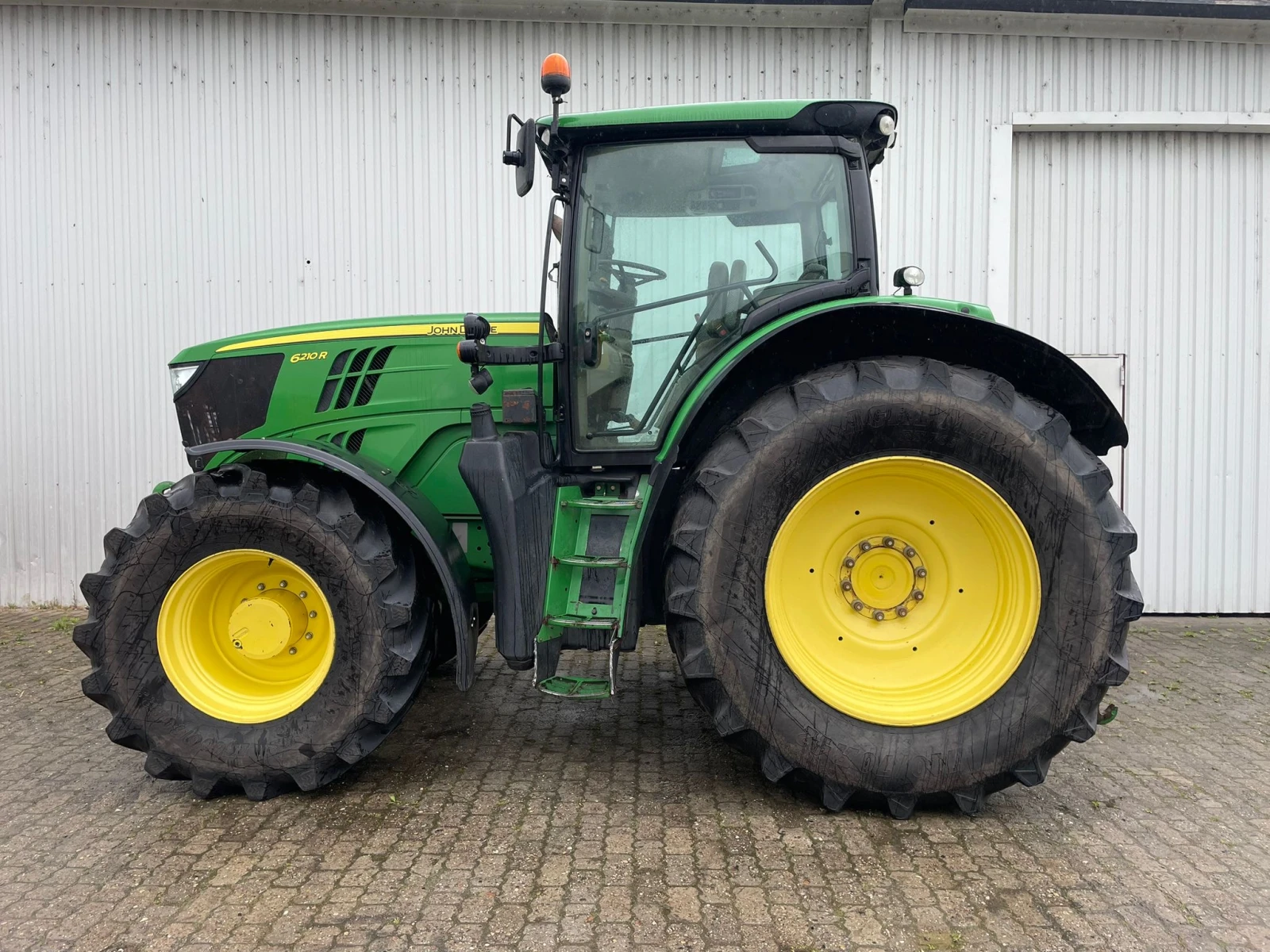 Трактор John Deere 6210R DIRECT DRIVE ЛИЗИНГ - изображение 4