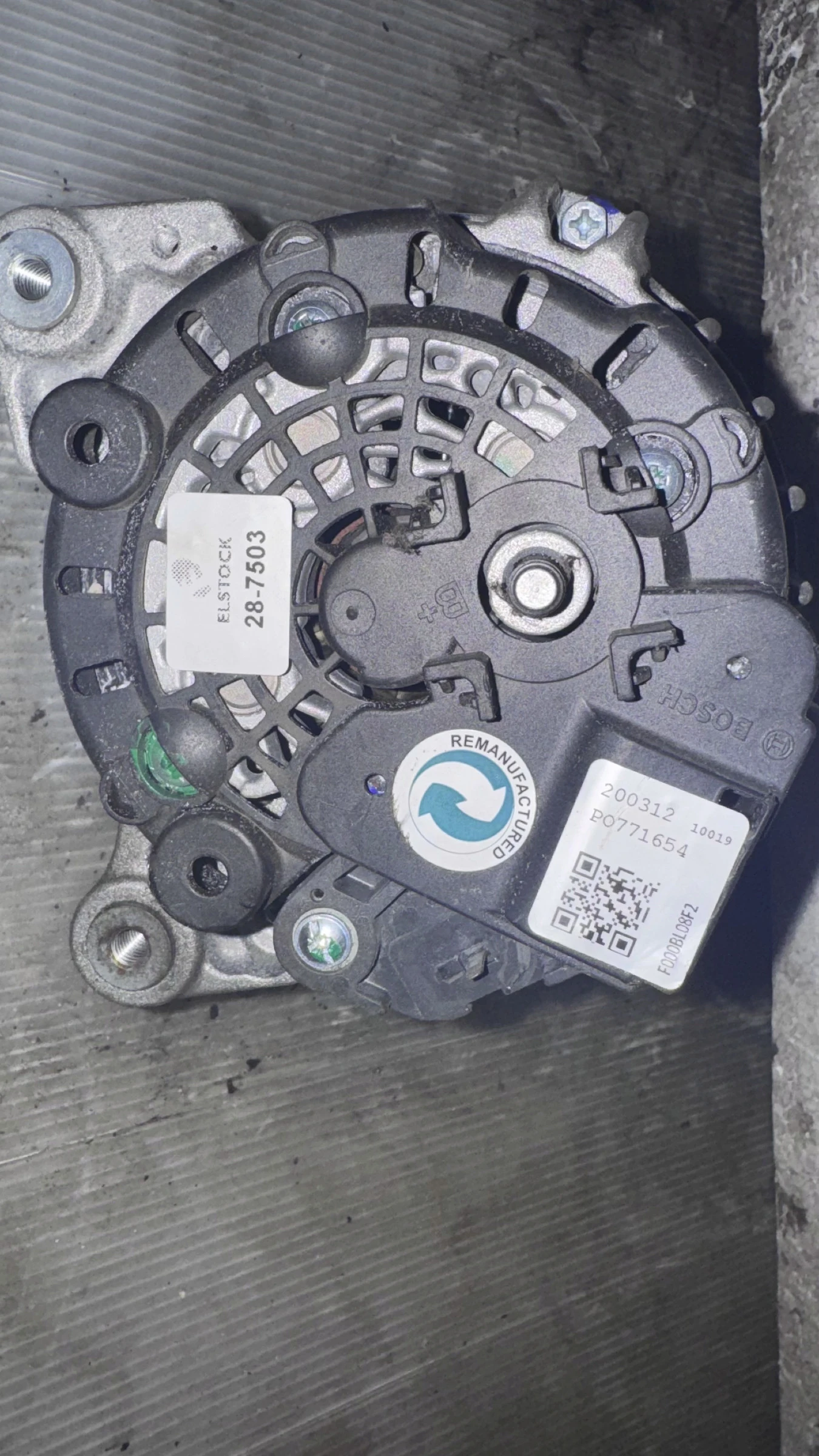   ������ / ���������� �� VW Golf 2015 - F000BL08F2 | Mobile.bg � ����������� 2