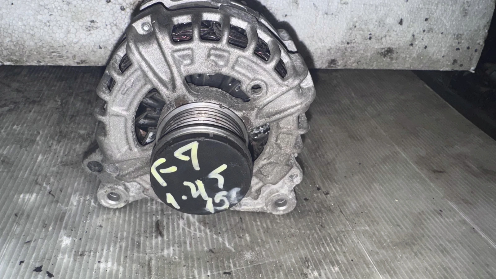   ������ / ���������� �� VW Golf 2015 - F000BL08F2 | Mobile.bg � ����������� 1