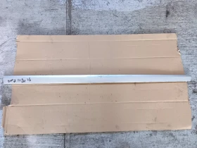 Лайсна предна дясна врата Фолксваген Поло 2врати 