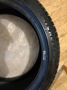 Гуми Зимни 225/40R18, снимка 8