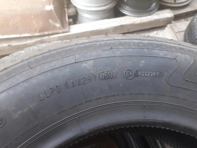 Гуми Летни 205/65R15, снимка 5 - Гуми и джанти - 26430785