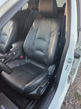 Mazda 3 БЕНЗИН УНИКАЛНА, снимка 10