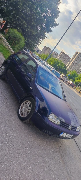 Обява за продажба на VW Golf 1.6i климатик Еко4 ~2 400 лв. - изображение 1