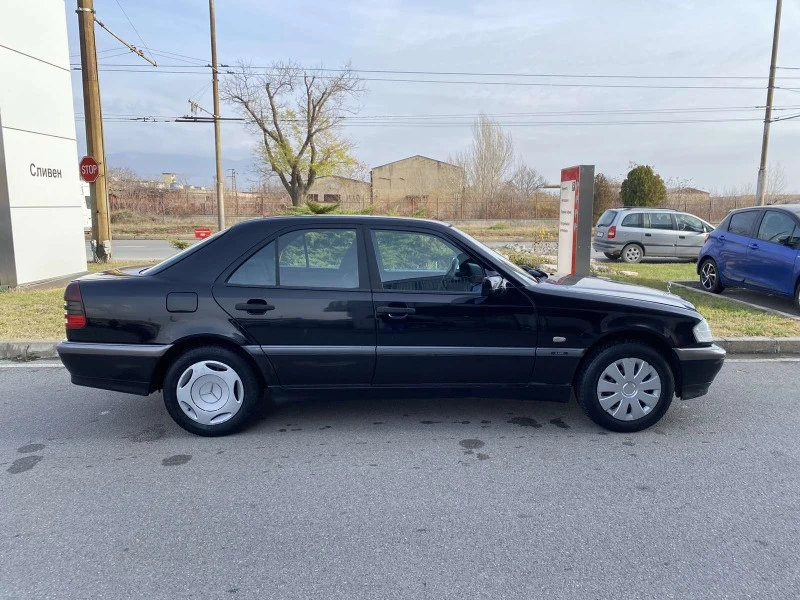 Mercedes-Benz C 220 D, снимка 9 - Автомобили и джипове - 39073644