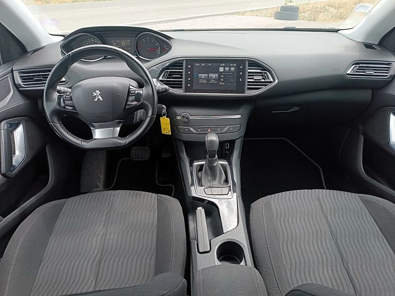 Peugeot 308 AUTOMATIC, снимка 9 - Автомобили и джипове - 47810455