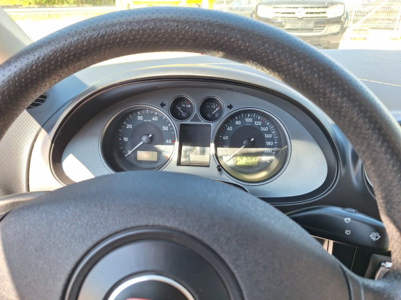 Seat Ibiza 1.2 бензин , снимка 17 - Автомобили и джипове - 46424689