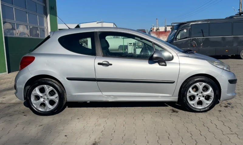 Peugeot 207 1.4 HDI !!! РЕАЛНИ КМ !!!, снимка 4 - Автомобили и джипове - 49207941