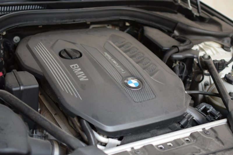 BMW 530 Head up!Панорама!Luxury Line!, снимка 5 - Автомобили и джипове - 51939945