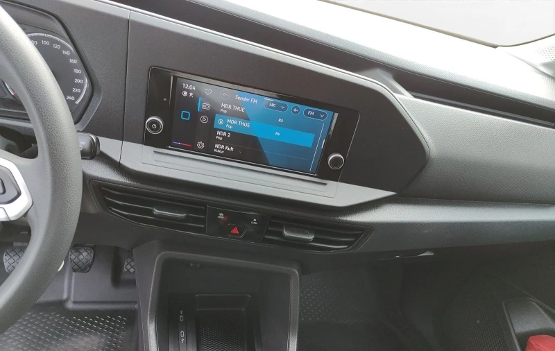 VW Caddy * Klima * Composition * PDC * UniRent* , снимка 8 - Автомобили и джипове - 50100684