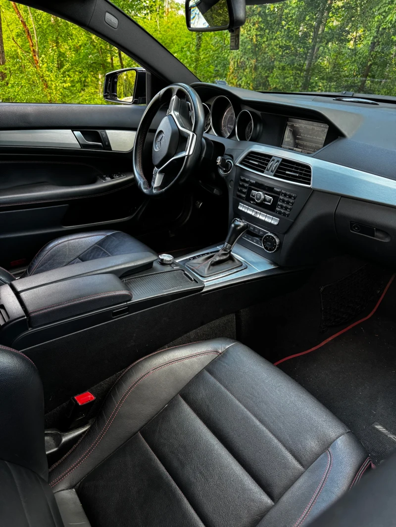 Mercedes-Benz C 250 Coupe AMG Sport Edition Facelift , снимка 12 - Автомобили и джипове - 52555928