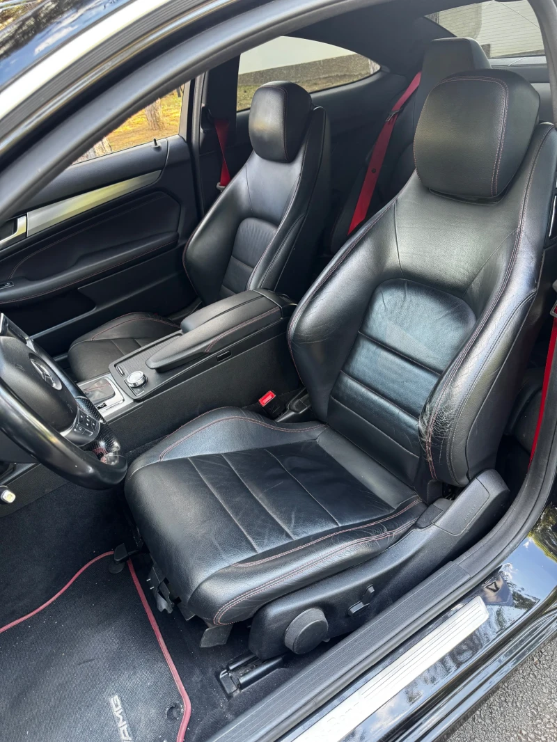 Mercedes-Benz C 250 Coupe AMG Sport Edition Facelift , снимка 10 - Автомобили и джипове - 52555928