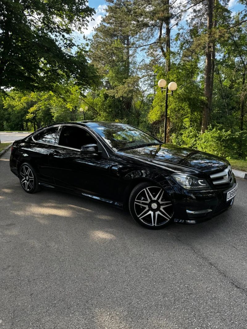 Mercedes-Benz C 250 Coupe AMG Sport Edition Facelift , снимка 3 - Автомобили и джипове - 52555928