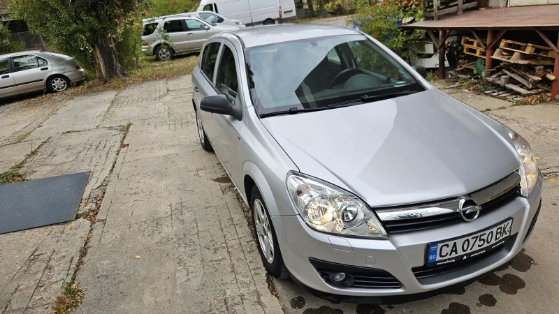 Opel Astra H, 1.4 LPG Каско, снимка 5 - Автомобили и джипове - 52332478