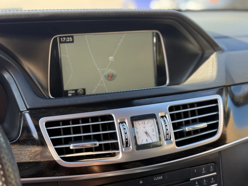 Mercedes-Benz E 400 Distronic* АВТОКРЕДИТ, снимка 17 - Автомобили и джипове - 52750134