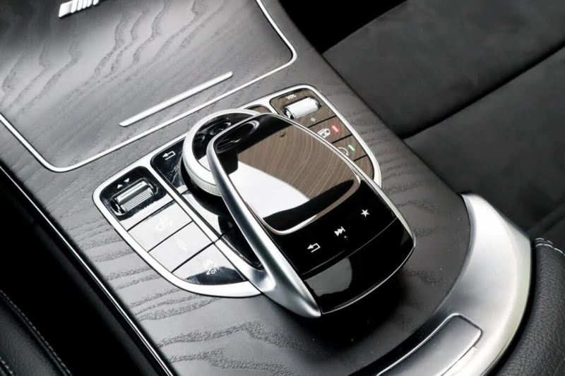 Mercedes-Benz C 63 AMG Coupe* АвтоКредит* (ЦЕНА ДО БГ), снимка 9 - Автомобили и джипове - 53024203