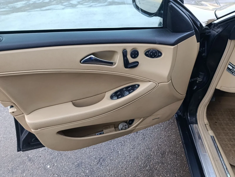 Mercedes-Benz CLS 500 388к.с.LPG, снимка 10 - Автомобили и джипове - 53253149