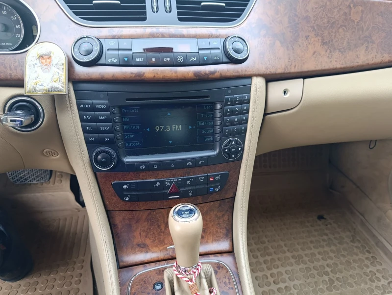 Mercedes-Benz CLS 500 388к.с.LPG, снимка 13 - Автомобили и джипове - 53253149